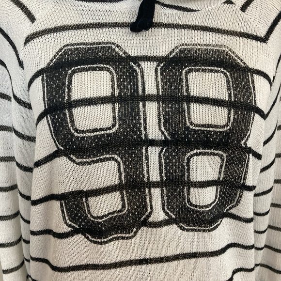 Stranded Women’s White Black Stripes Hoodie Lightweight Knit Sweater Number 98 - Picture 3 of 4